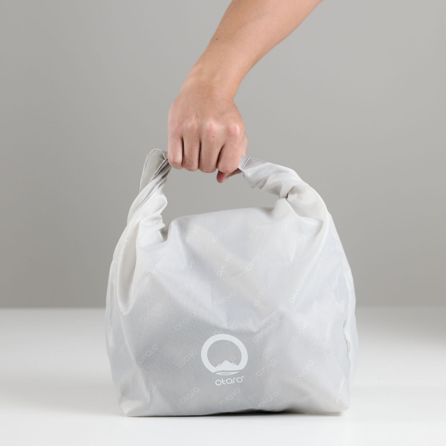  Schuhe 7L – mit Rolltop-Verschluss und Tragegriff