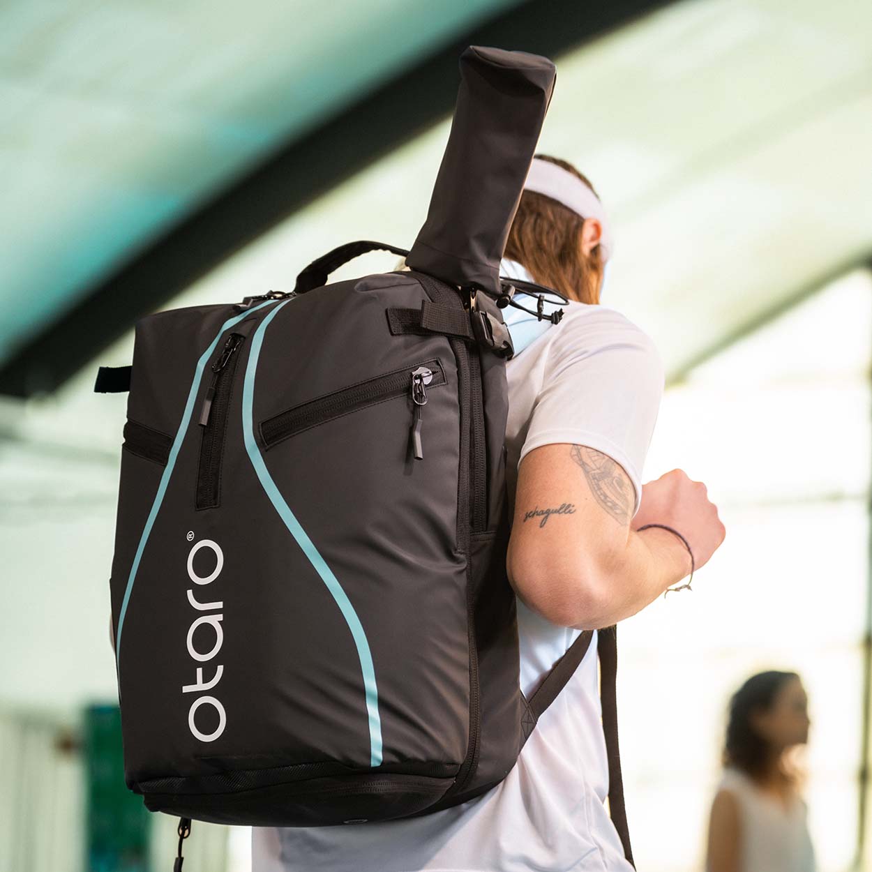 Aktion: Tennisrucksack 42L + 2 Paar Tennissocken + 2 Overgrips | Limitiertes Angebot